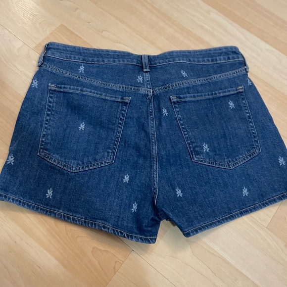 Old Navy Dark Blue Embroidered Denim Shorts - Picture 2 of 3